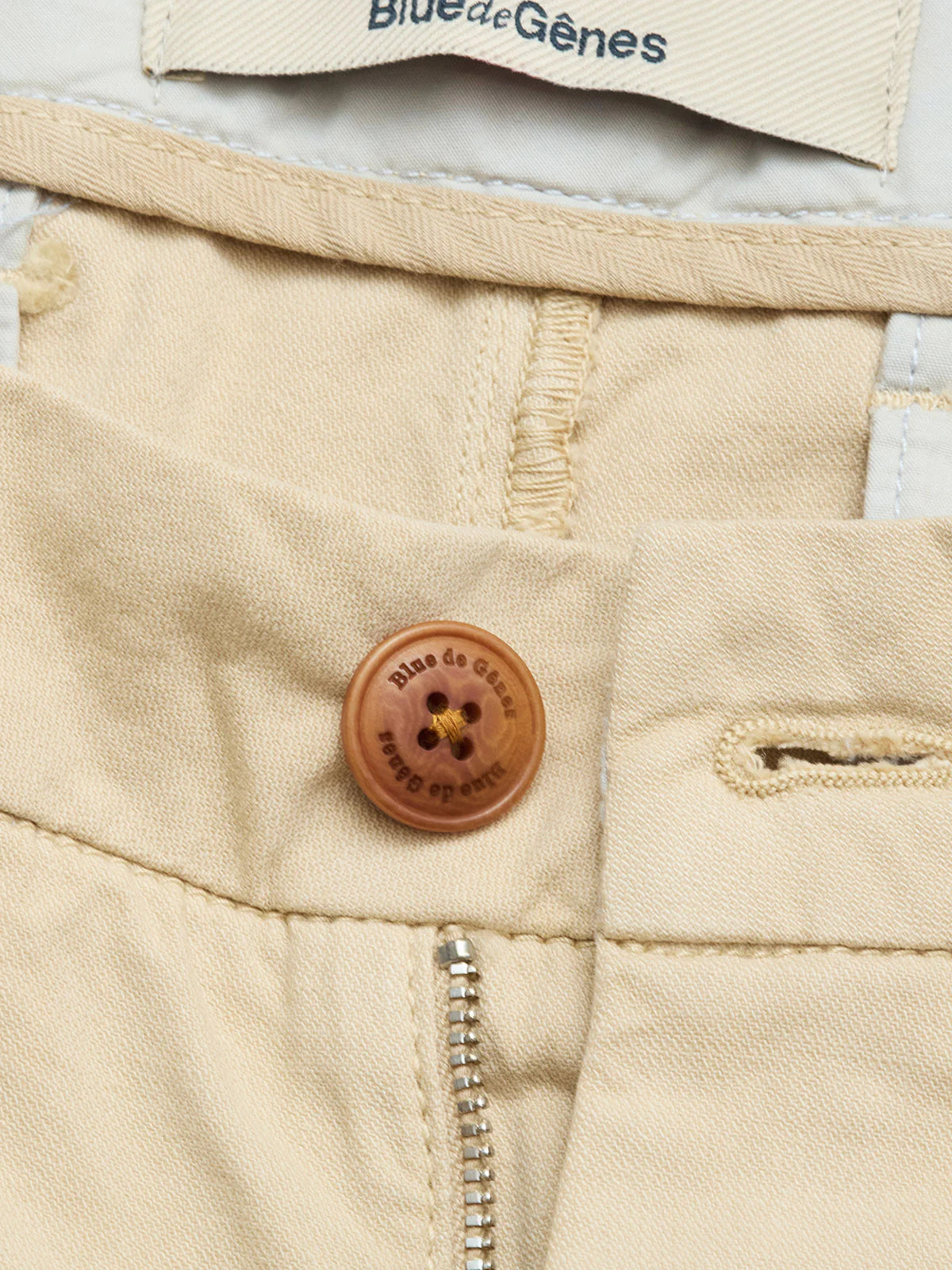 COPPLE RODAS SHORTS, PALE KHAKI