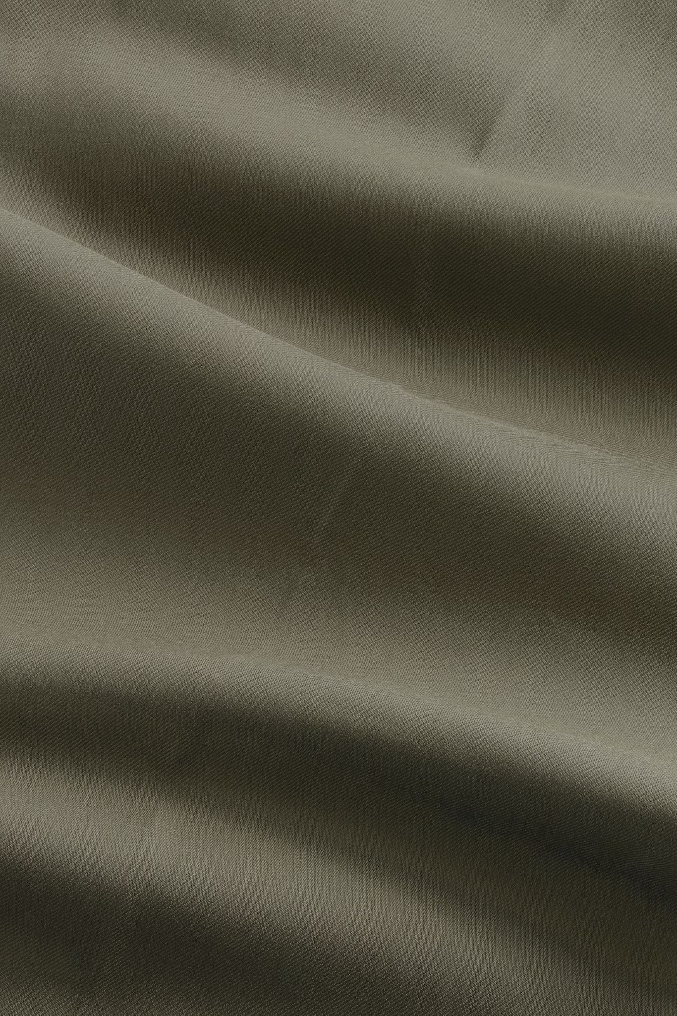 Bill 1680 Trousers, Capers