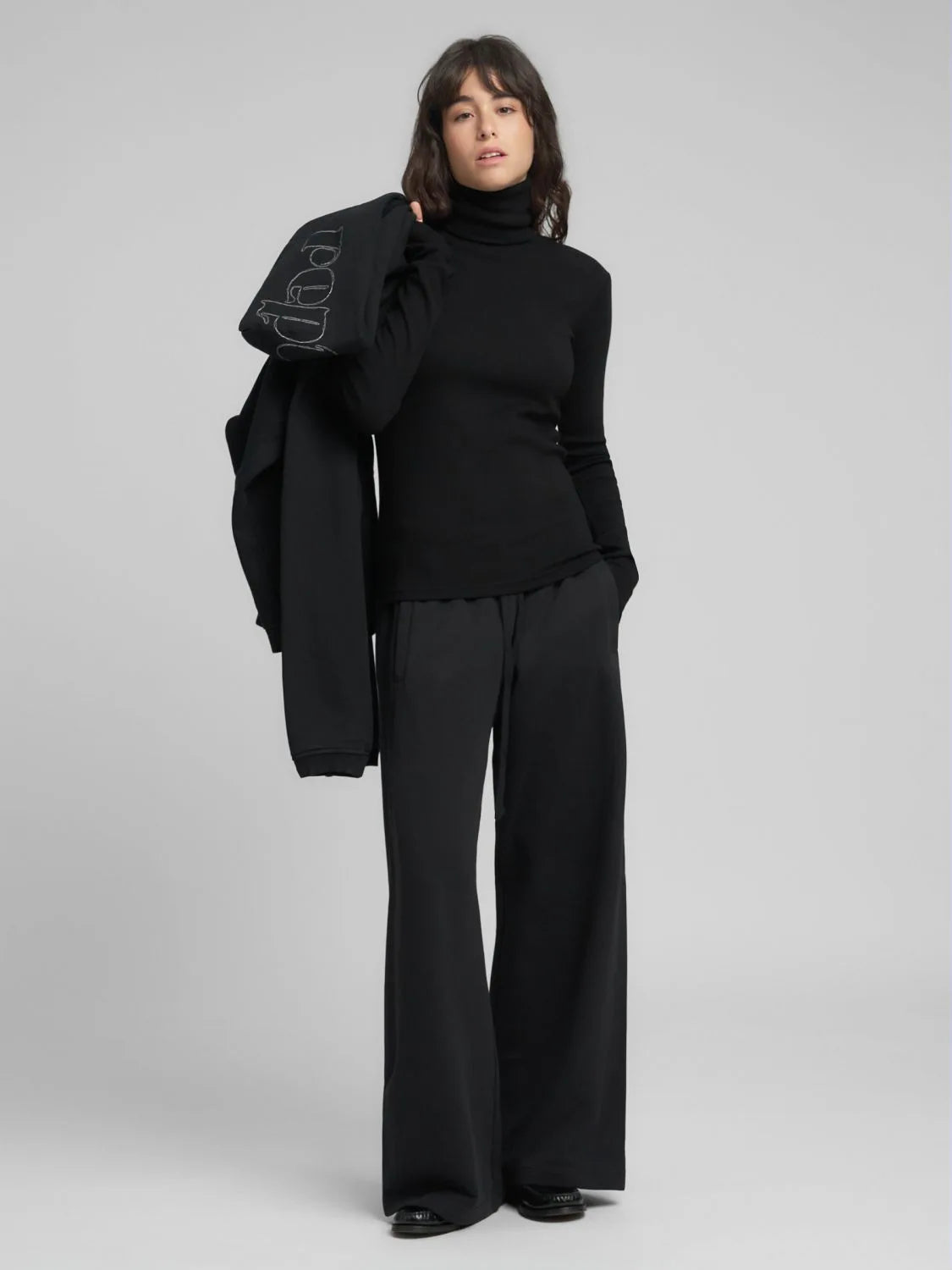 LONG SLEEVED T-SHIRT, BLACK