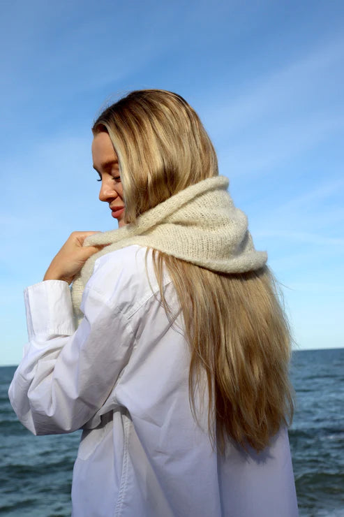 Ebony Scarf (off white)