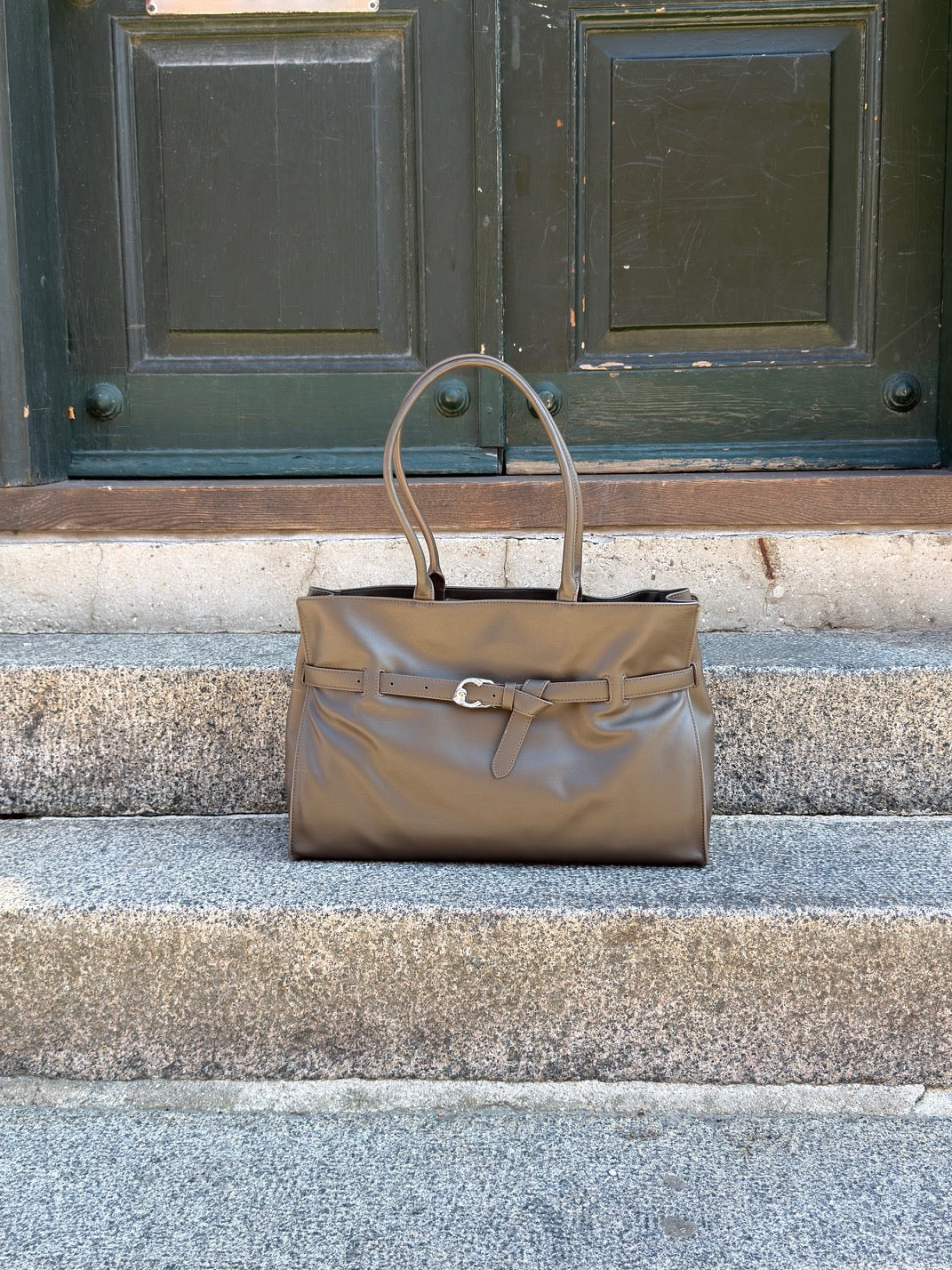 SABINE LARGE LEATHER HANDBAG, FANGO