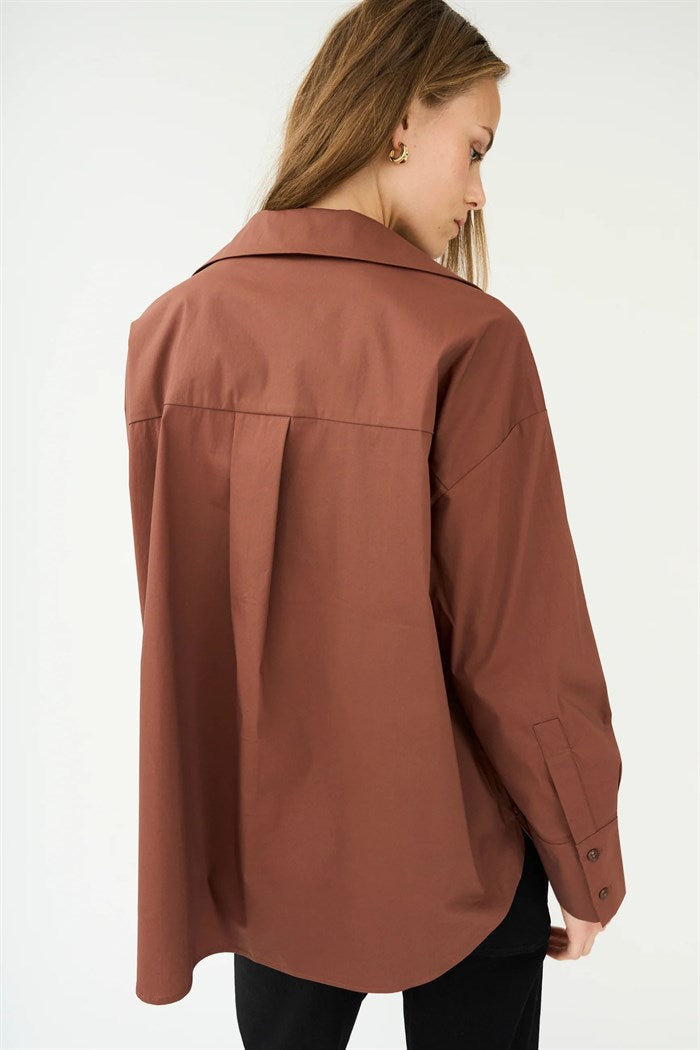NYLA POPLIN SHIRT, WARM BROWN