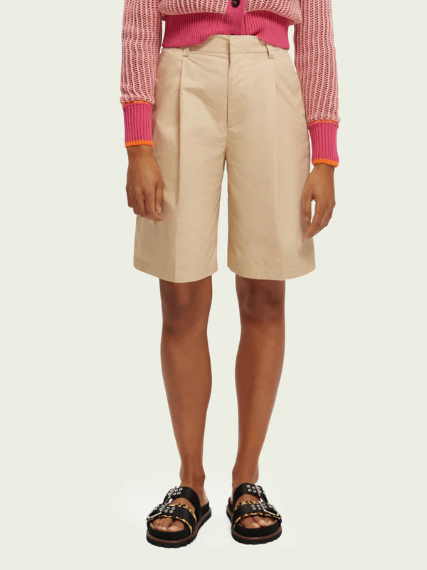 HIGH RISE BERMUDA SHORTS, SOFT SAND