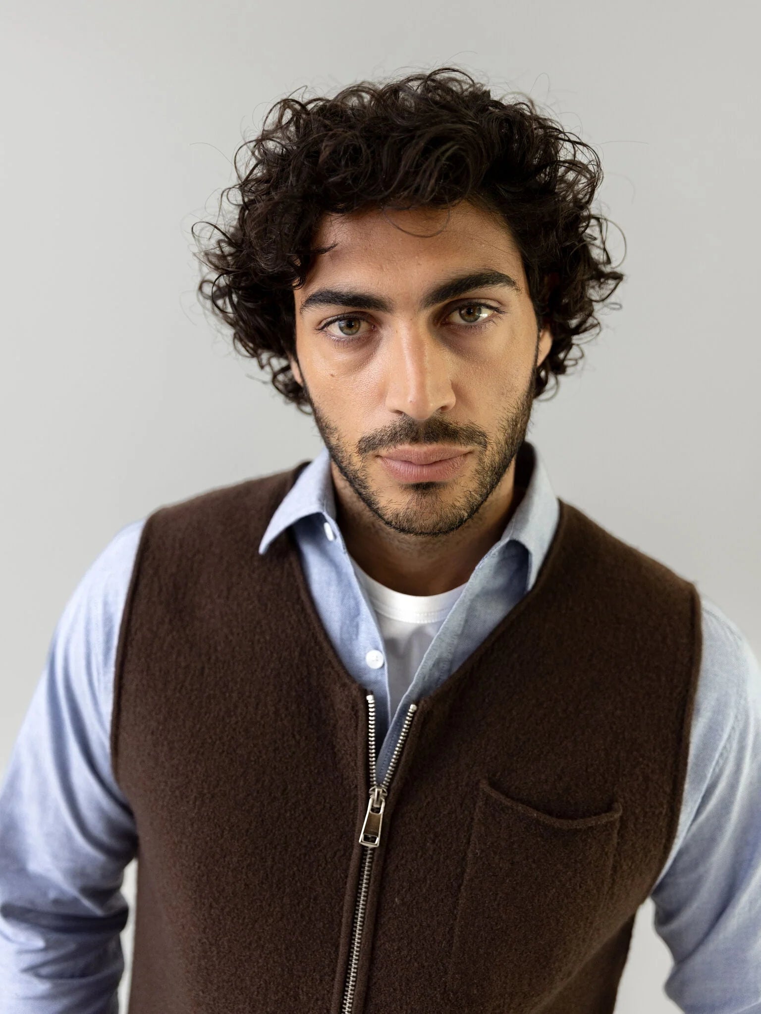 CESS RYAN VEST, CHOCOLATE BROWN