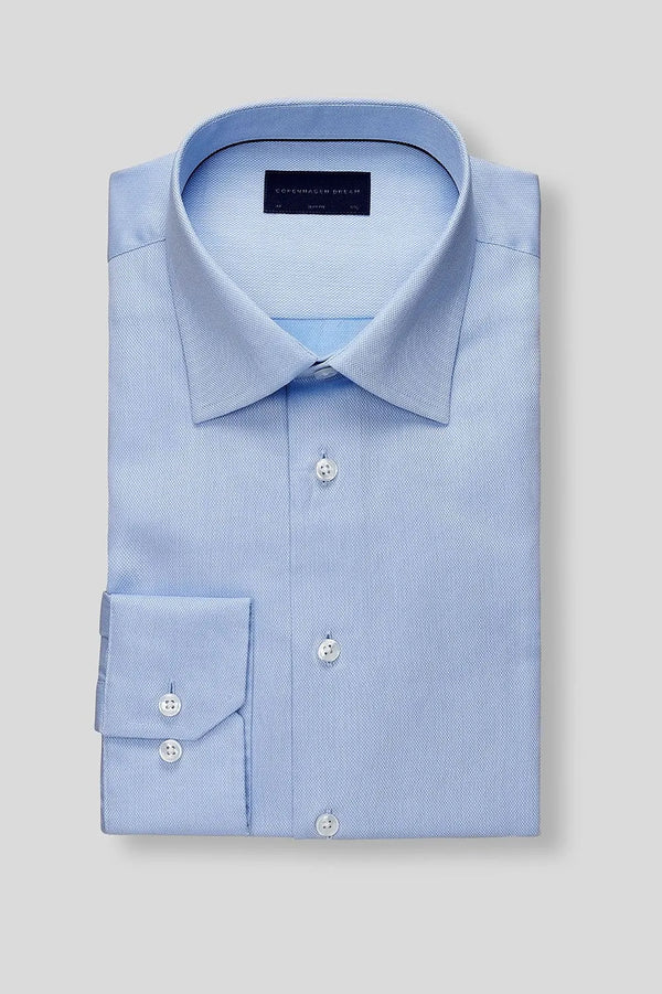 DEN LYSEBLÅ SKJORTE M/STRUKTUR, LYSEBLÅ