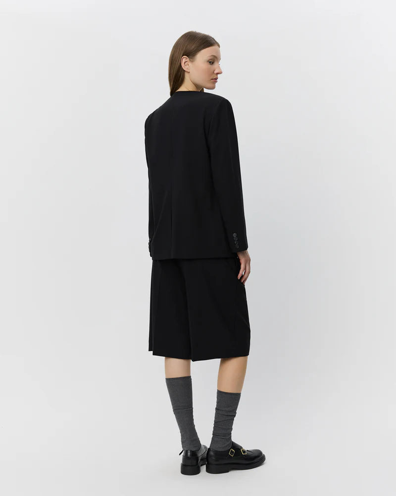ELSA SUIT SHORTS, DARK GREY