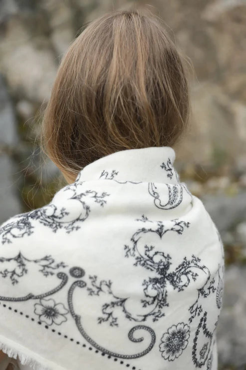 AUDREY SCARF, OFF WHITE