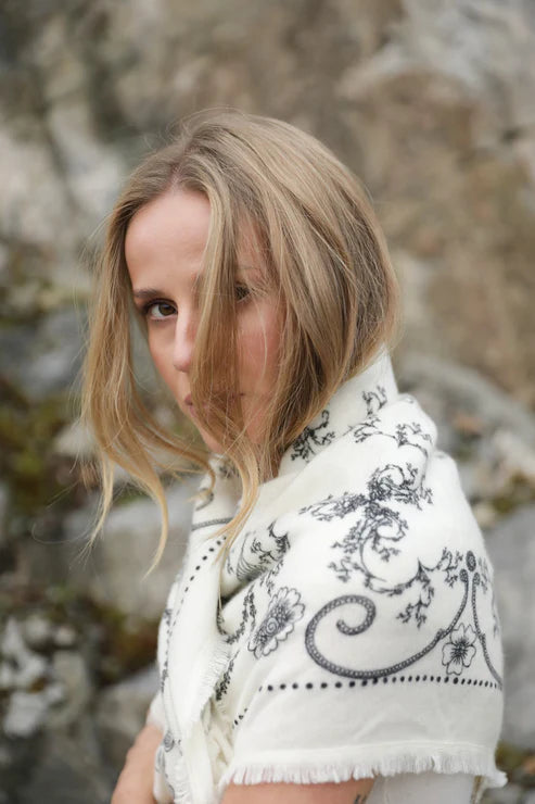 AUDREY SCARF, OFF WHITE