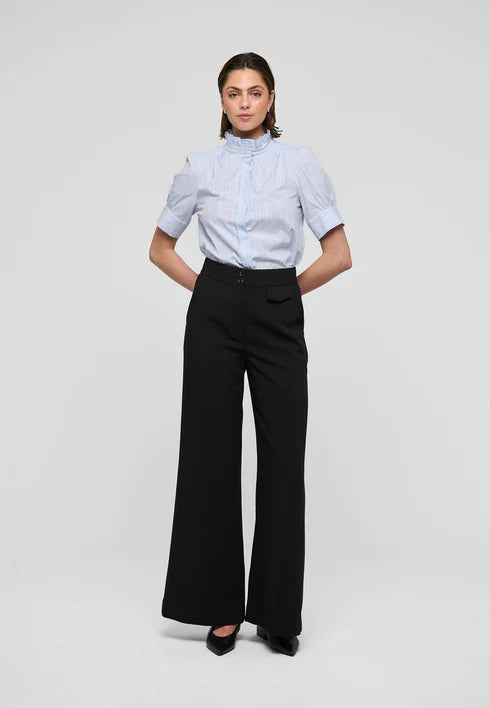 ROBERTAS SHIRT, TRIBUTE