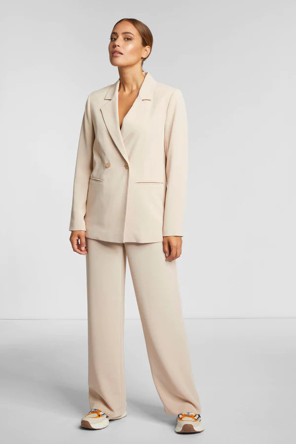 Casual blazer, caffee latte