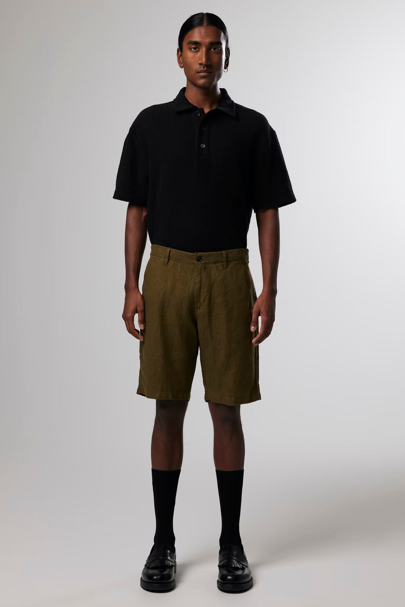 Crown shorts 1196, dark olive