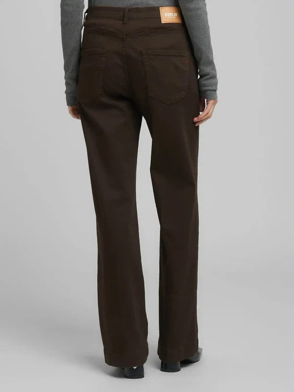MELJA RELAXED STRAIGHT FIT JEANS, WARM COFFEE