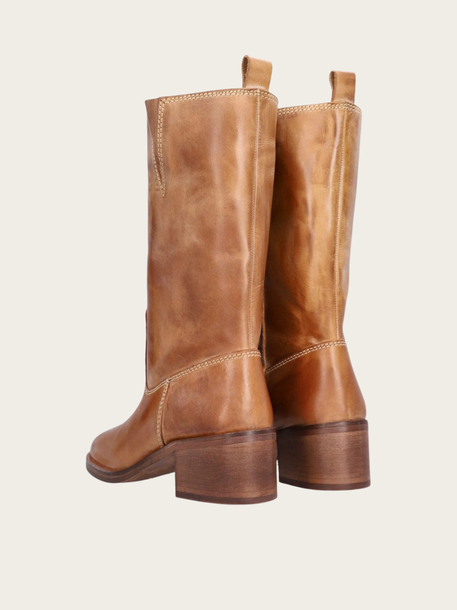 CAMEL BRUSH CALF BOOT, CAMEL