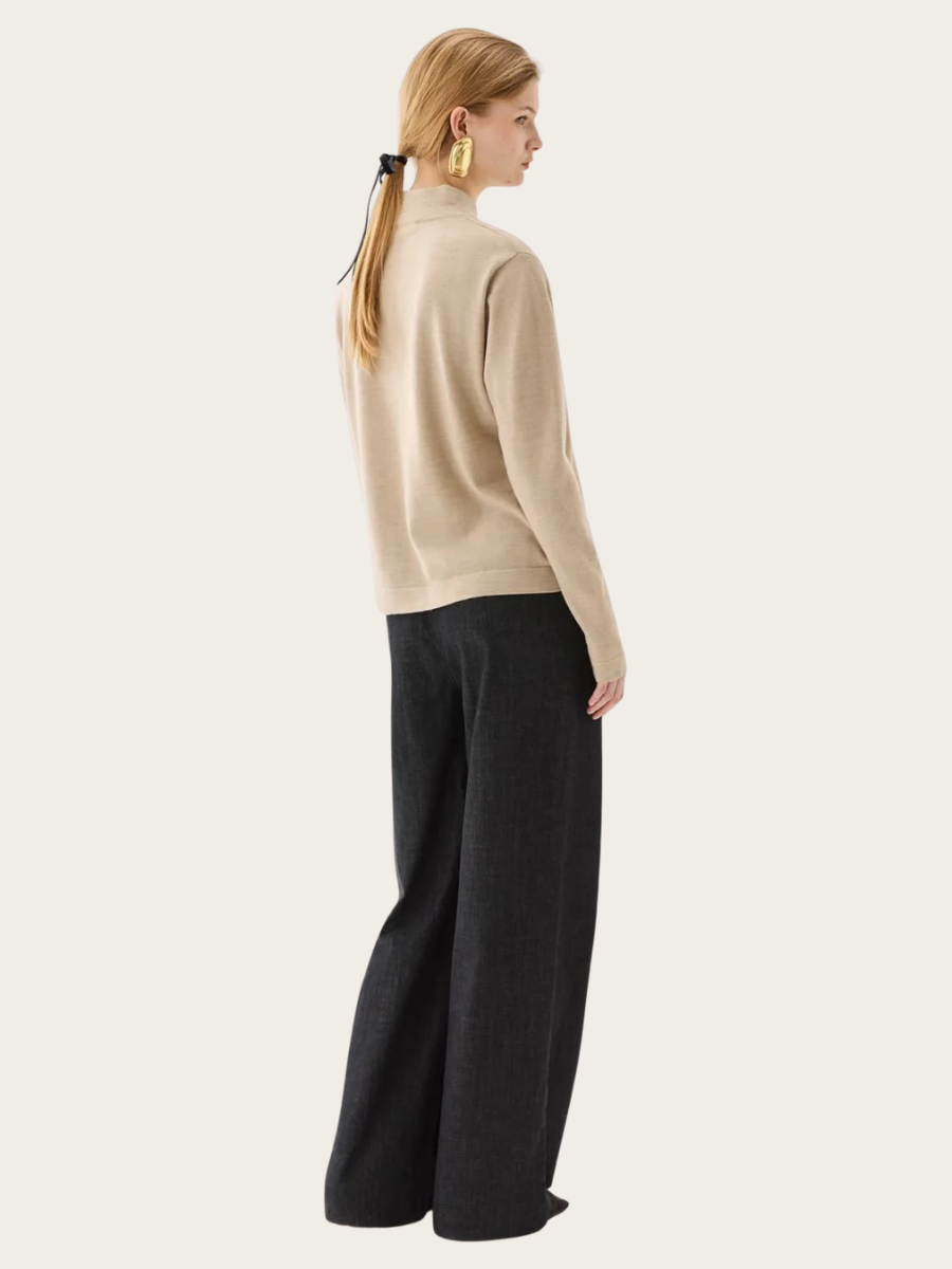 ODETTE TURTLENECK, OAT
