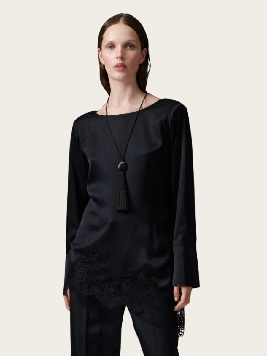 LILA FLUID VISCOSE BLOUSE, BLACK
