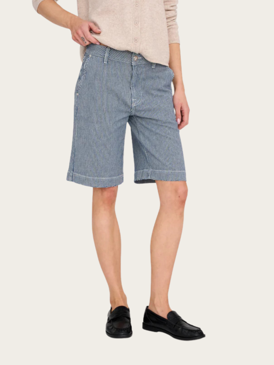 GILLY FRENCH SHORTS BLUE OCEAN STRIPE, DENIM BLUE