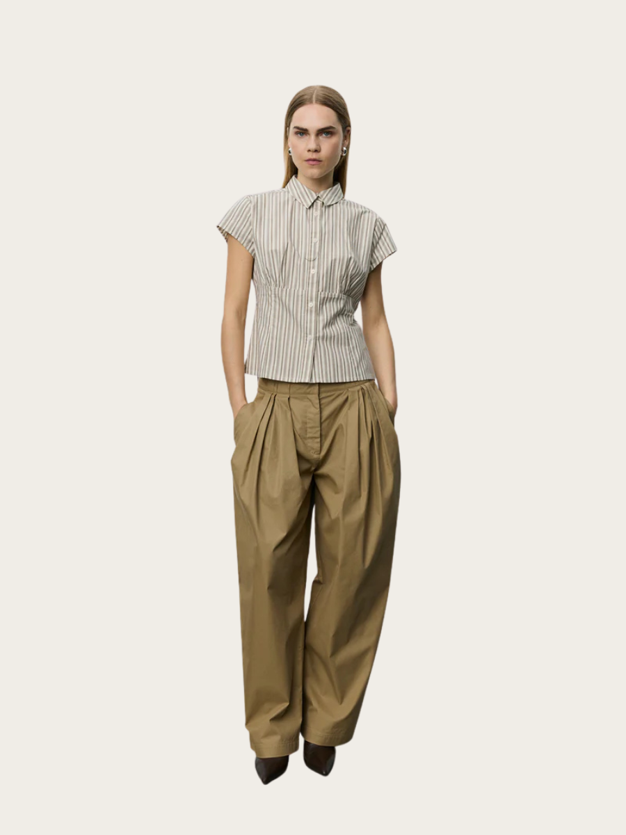 LILYAN FITTED SHIRT, LIGHT BROWN STRIPED