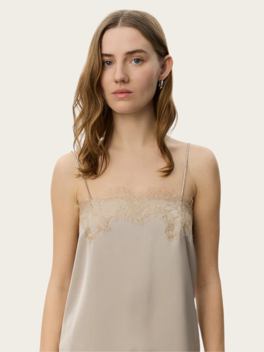 VIRA LACE DETAILED TOP, FEATHER GRAY