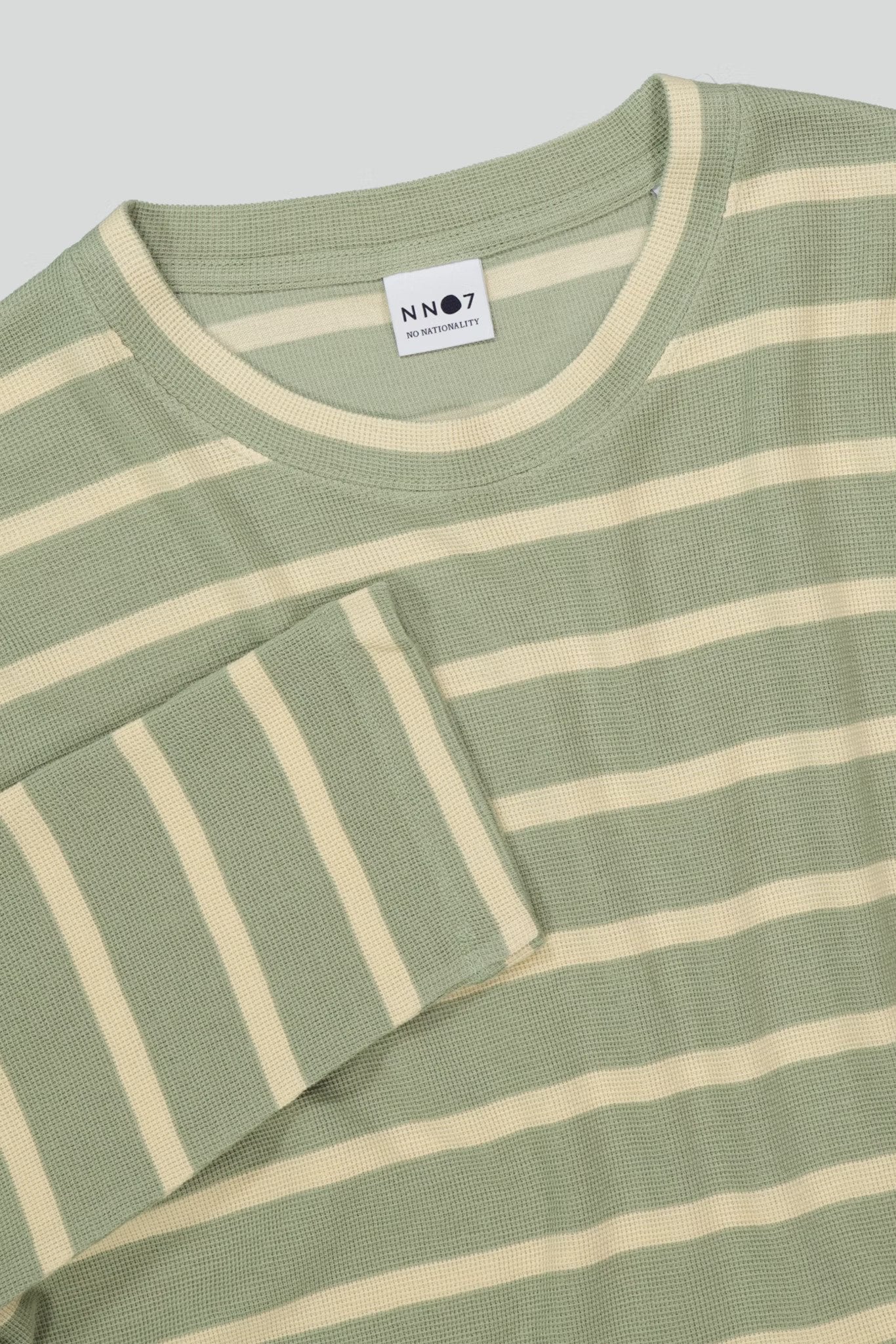 Clive 3323, green stripe
