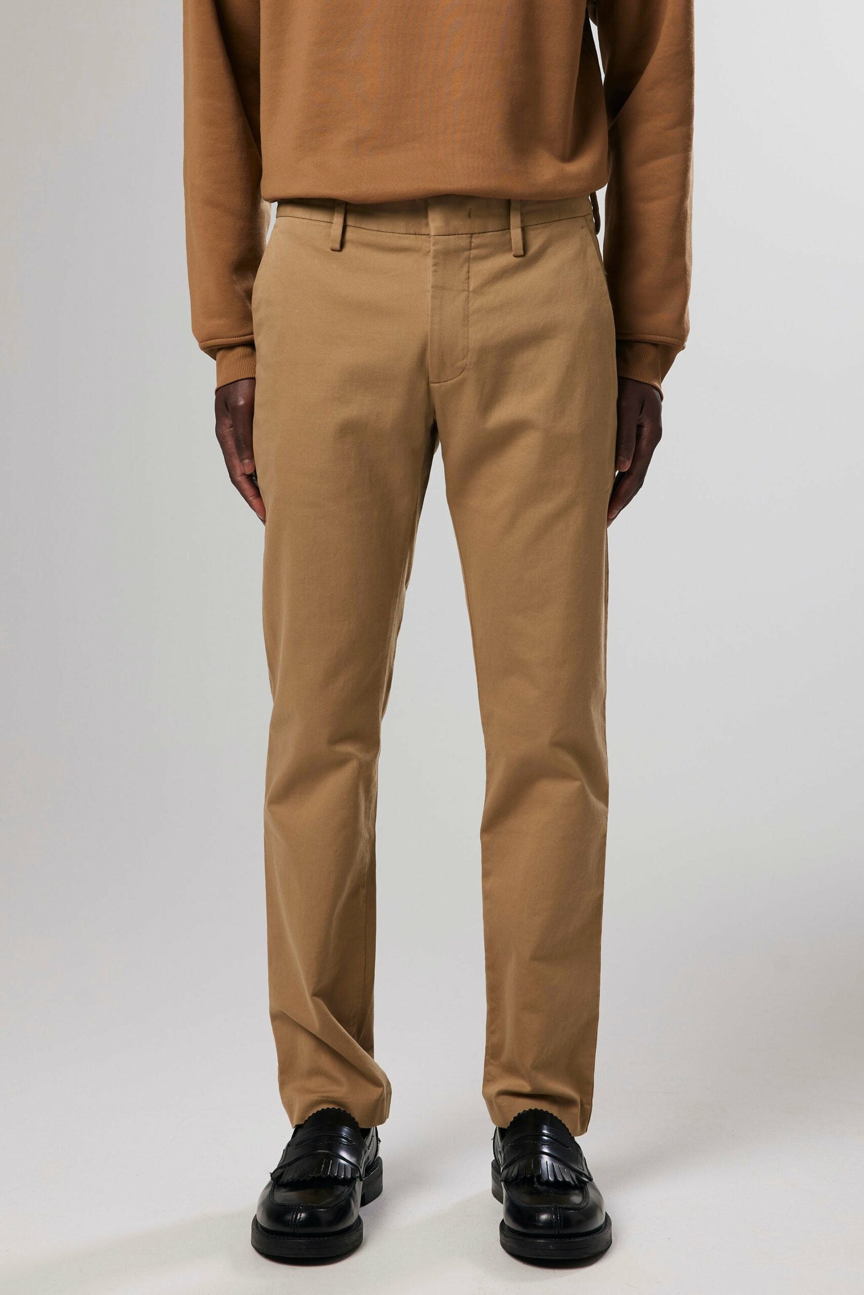 Theo 1420 chino