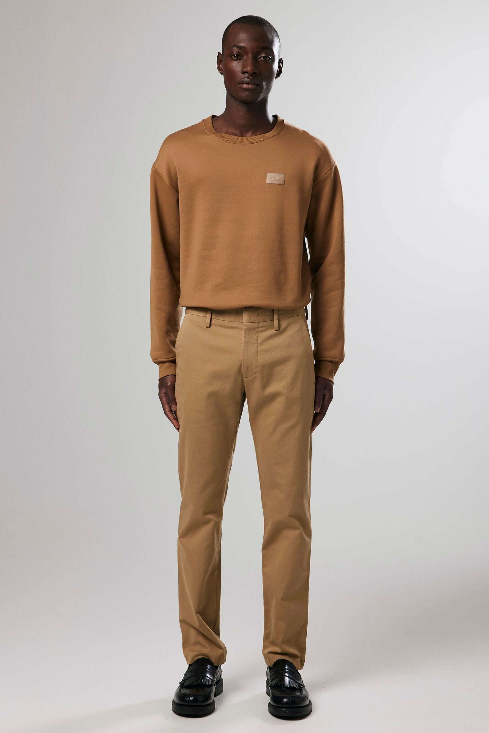 Theo 1420 chino
